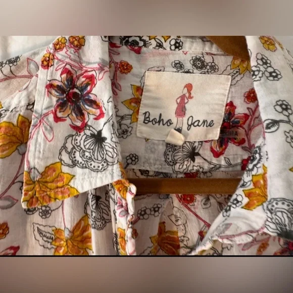 Boho Jane Floral Button Down -Size Small - Peace Sign on Back - 100% Cotton Boho - Picture 5 of 6